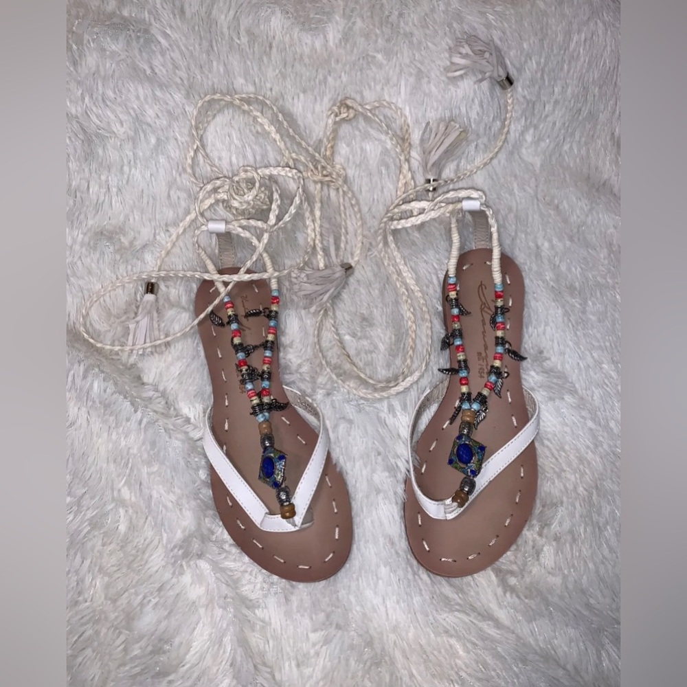 Vintage Havana Brooklyn Women’s White Suede Gladiator Sandals w/ Beads Sz 6 NWOB